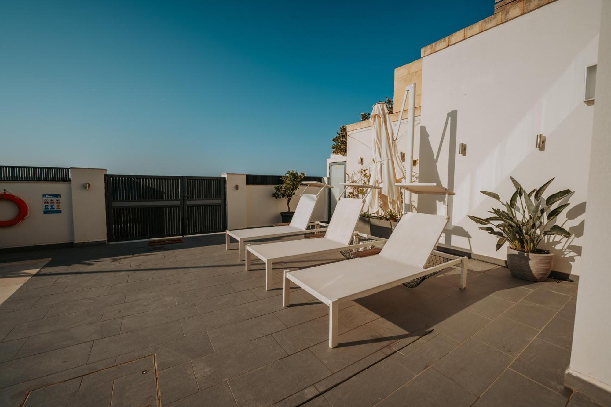 Villa Enchante - Heated Outdoor Pool *